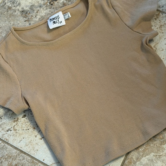 Women's Ribbed Tan Crop Top - Picture 2 of 4